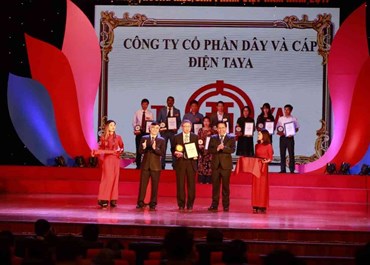 Công ty Ta Ya Việt Nam đạt giải thưởng Top 50 Doanh Nghiệp phát triển Kinh Tế Xanh Bền Vững Năm 2017